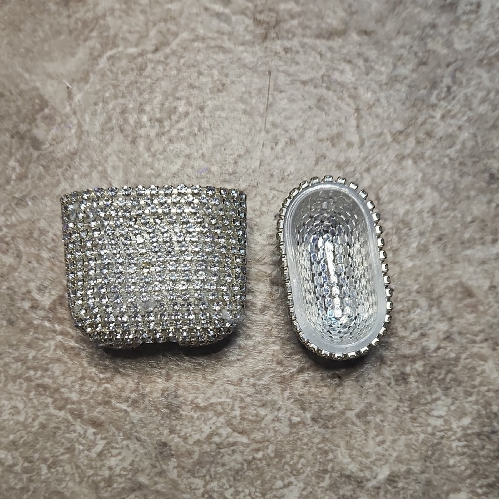 Silver Rhinestone Airpod Generation 1 Case
